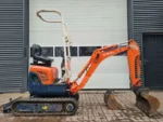 KUBOTA U10-3, 2006 + 3 GODETS – Image 3