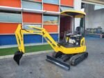 KOMATSU PC 18 MR2