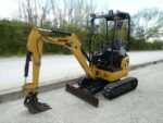 CATERPILLAR 301.7D CR + 3 GODETS – Image 4